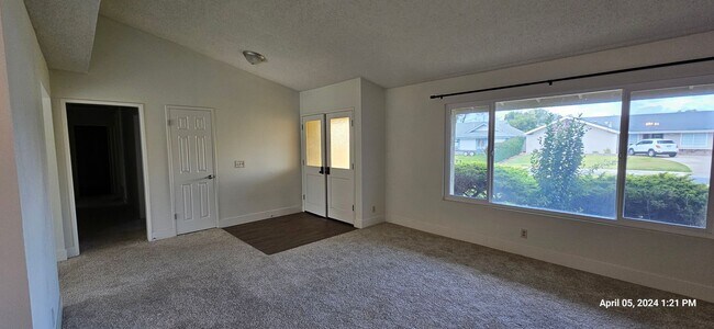 Foto del edificio - Orcutt Single Story Recently Updated Home ...