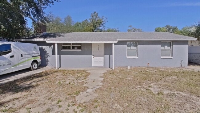 Unique 4/2 with In-law Apartment - Unique 4/2 with In-law Apartment