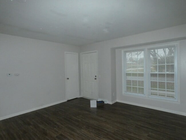 Foto del edificio - Updated Duplex in Pleasant Valley!