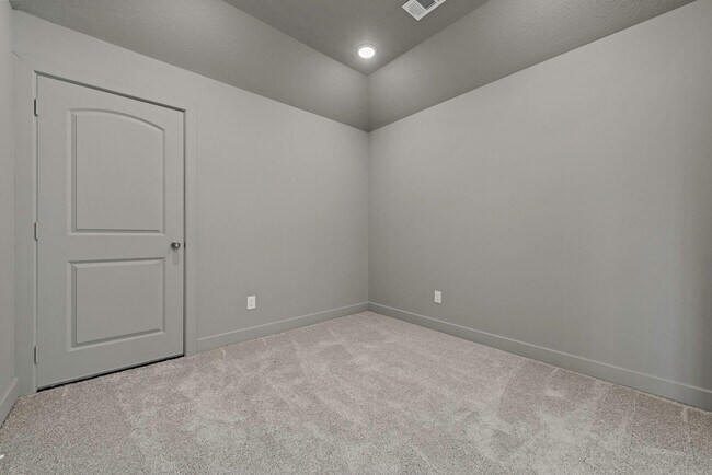 Foto del edificio - 2722 Sweet Honey Ln