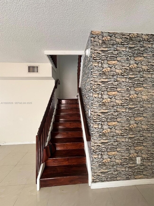 Foto del edificio - 1133 SE 13th Terrace