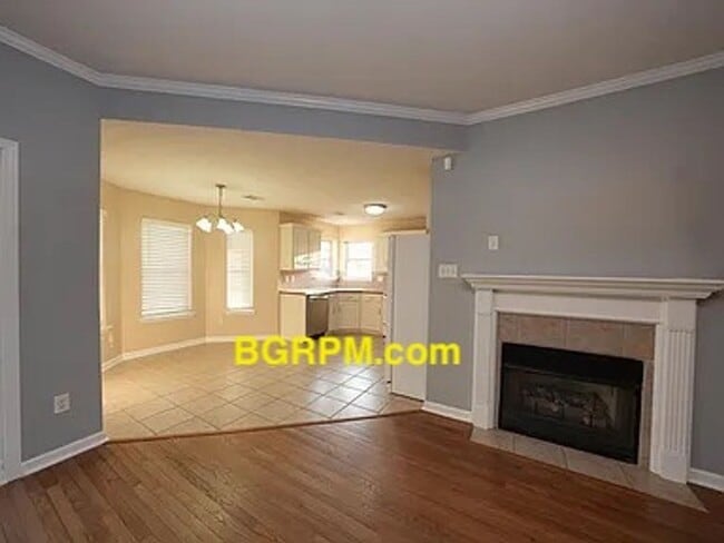 Building Photo - 4 Bdrm, 2 Bath, Cabot Home,
