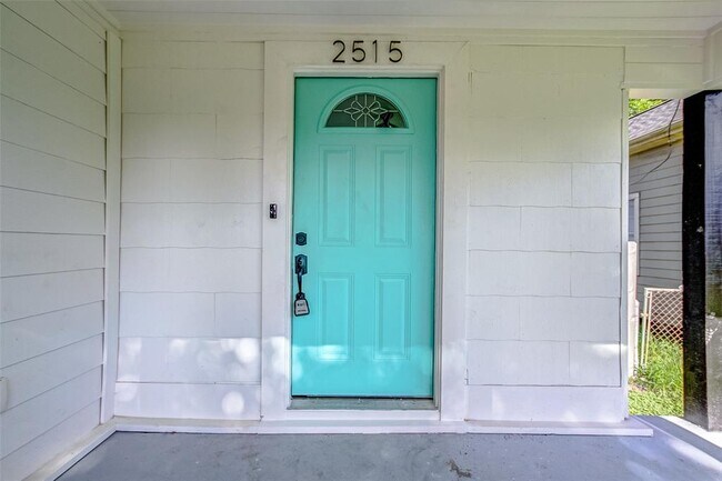 Building Photo - 2515 Stevens St
