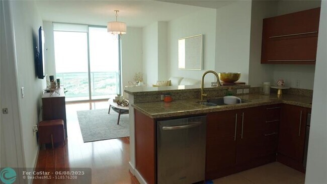 Foto del edificio - 2681 N Flamingo Rd