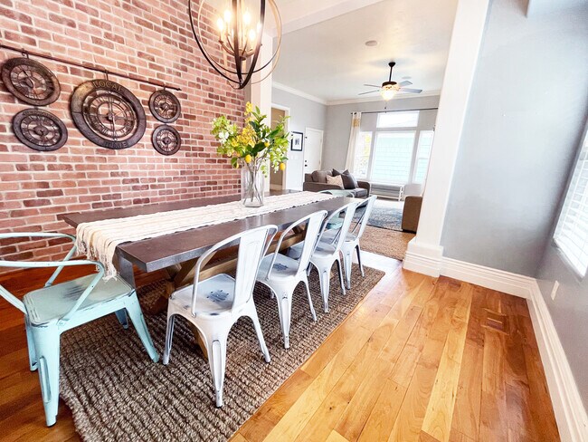 Dining Room - 11094 S Topview Rd