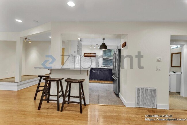 Foto del edificio - 5835 Occidental St