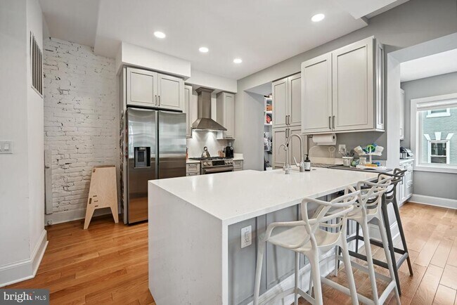 Foto del edificio - 522 F St NE