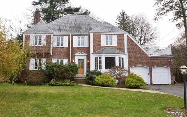 Primary Photo - 61 Old Pond Rd
