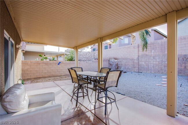 Foto del edificio - 6429 N Corrie Canyon St