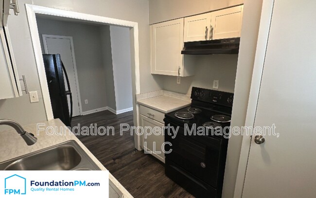 Foto del edificio - 1587 Cherry Rd