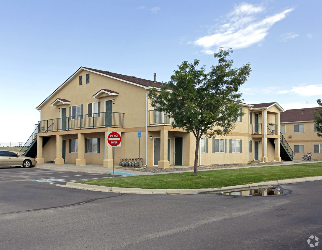 Primary Photo - Stonegate Village Apartments