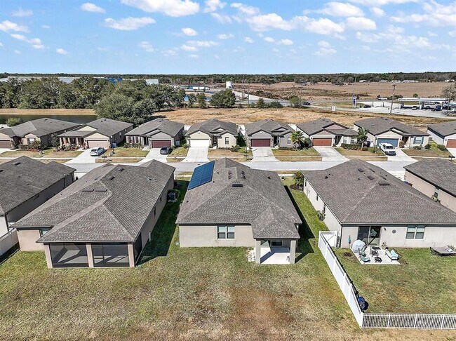Building Photo - 8901 Hinsdale Heights Dr