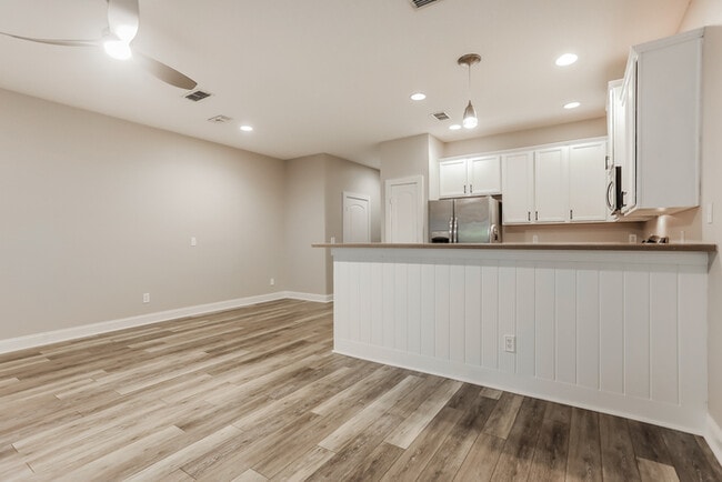 Foto del edificio - Inviting 3-bedroom Home in Jacksonville, FL