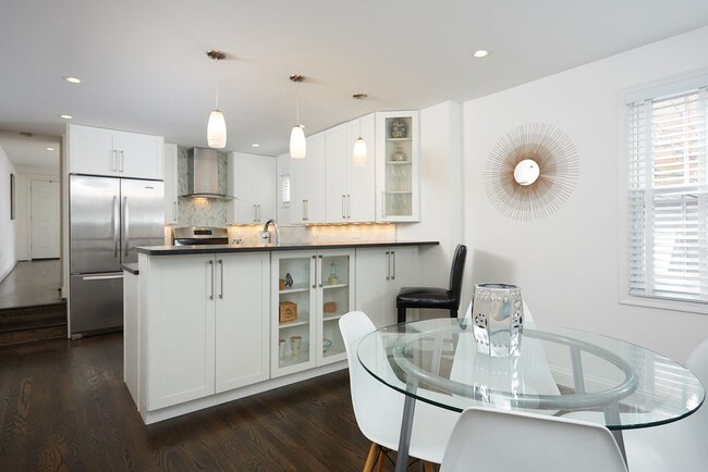 Foto del edificio - 1210 28th St NW