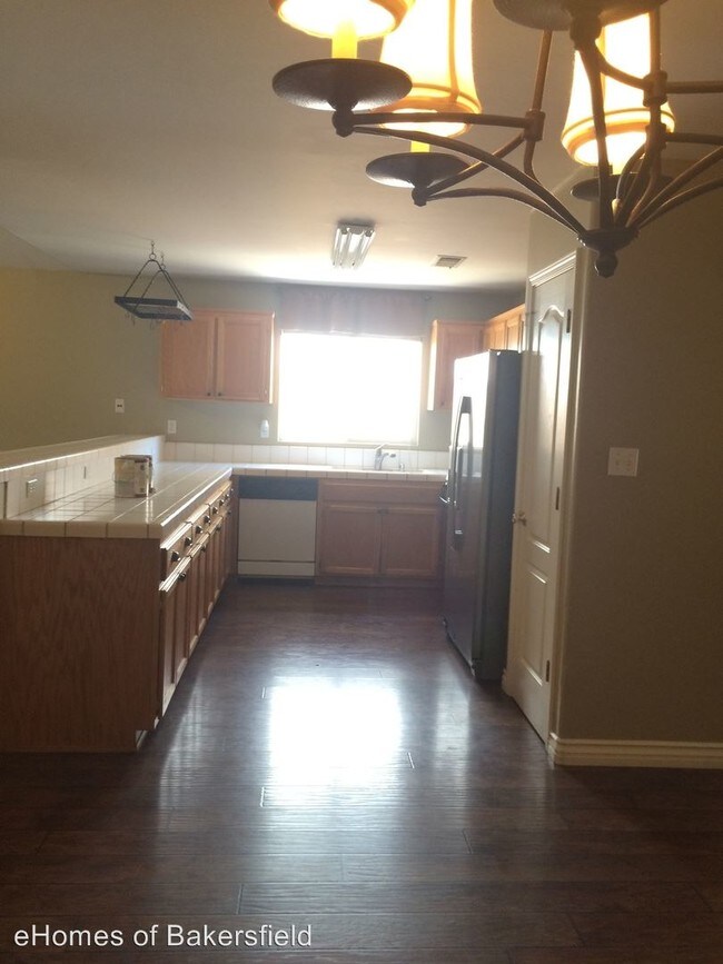 Building Photo - 5915 Foss Ridge Ct