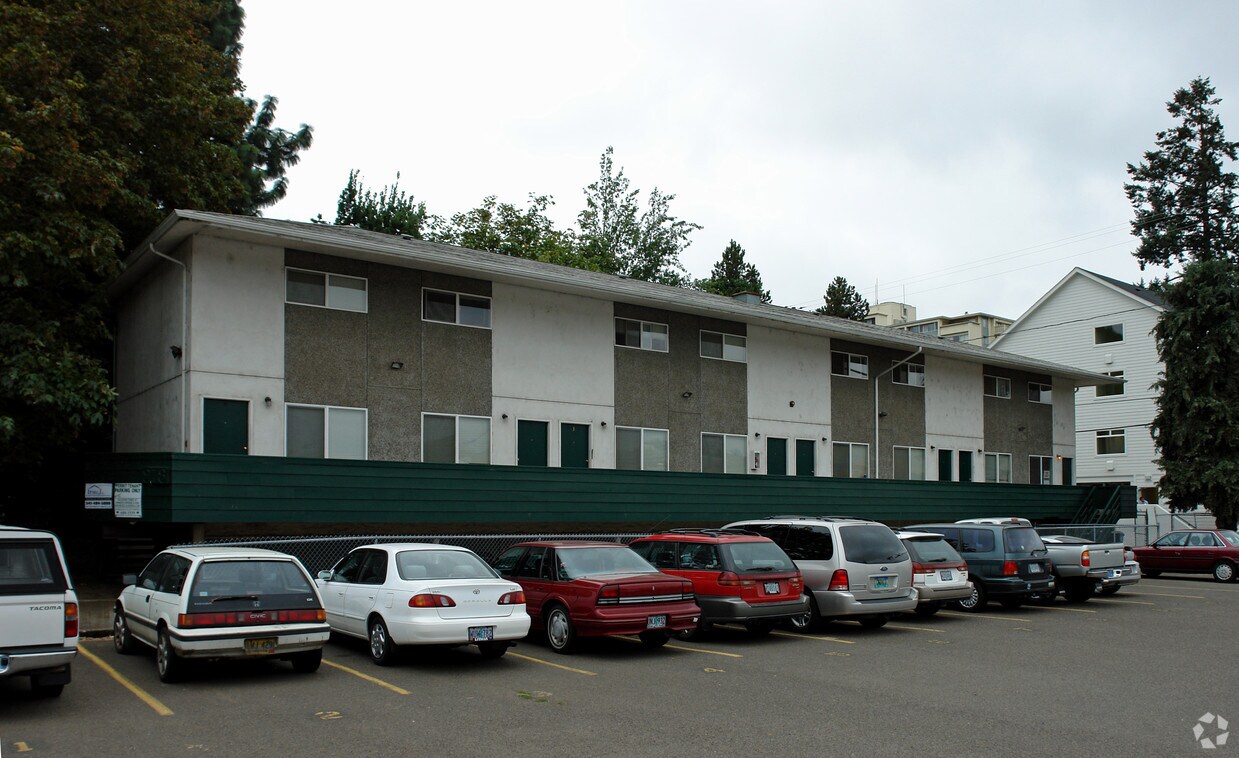 978 Hilyard St, Eugene, OR 97401 Apartments in Eugene, OR
