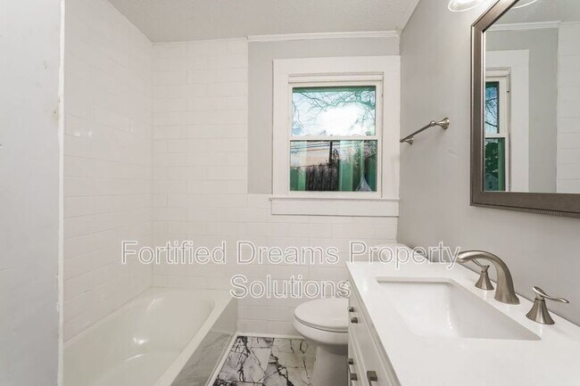 Foto del edificio - 1207 Thomason St