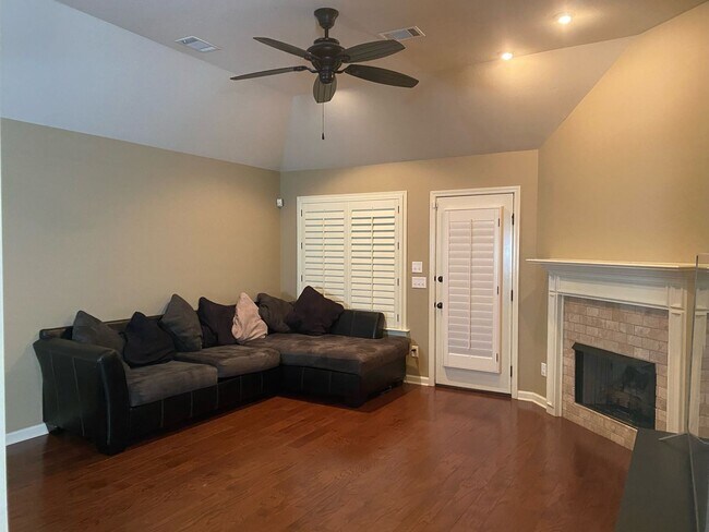 Foto del edificio - 741 Evanwood Dr