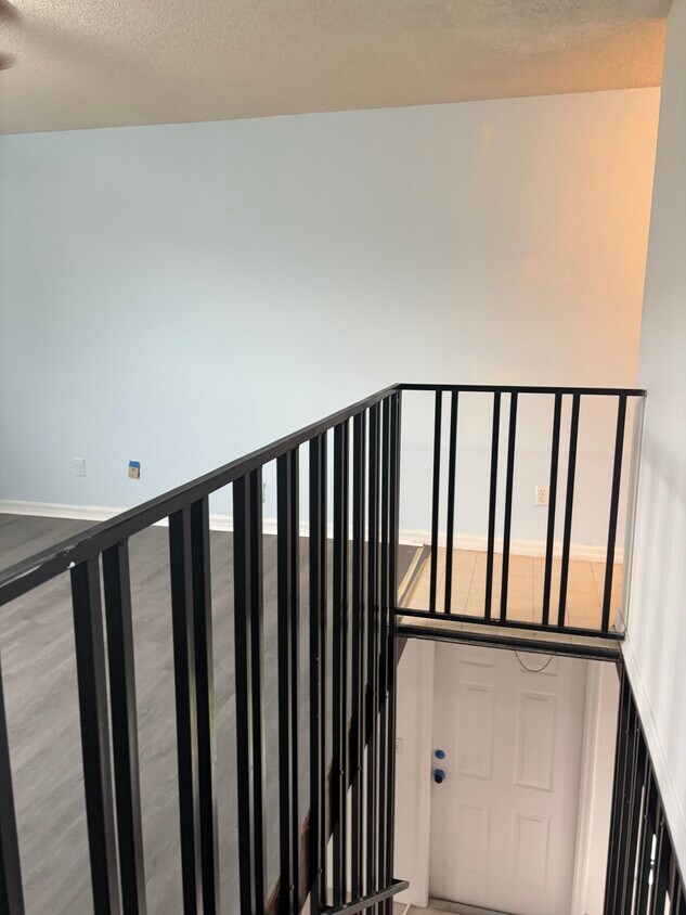Building Photo - 4618 Overlook Dr