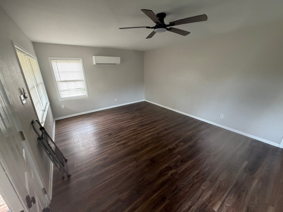Building Photo - 3660 Apple Tree Rd