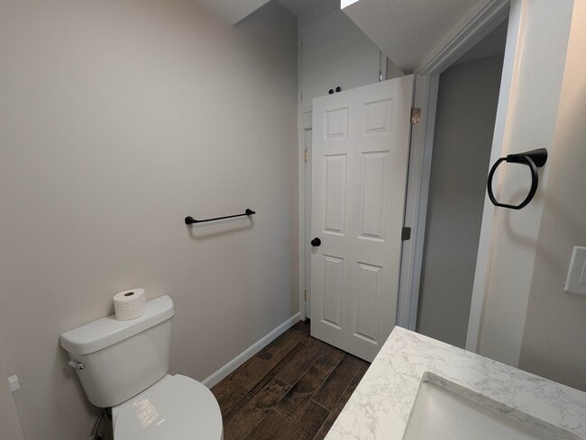 Building Photo - 3827 S 48th St