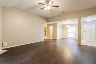 Building Photo - 28807 Binefield St