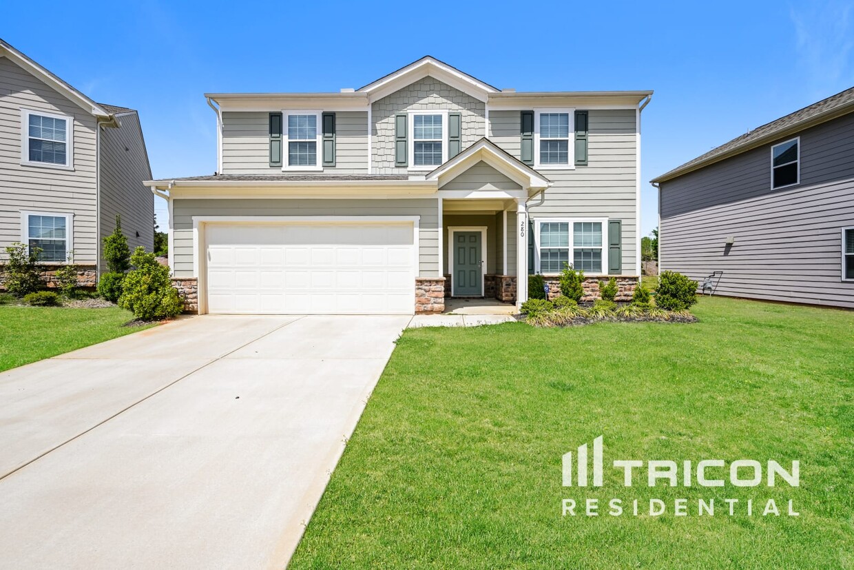 Primary Photo - 280 Paulownia Cir