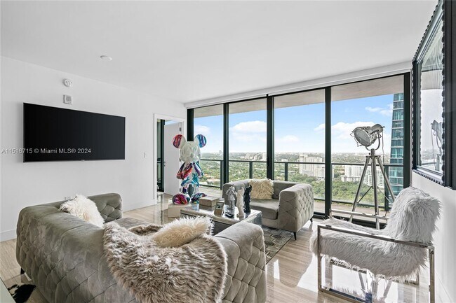 Foto del edificio - 1451 Brickell Ave