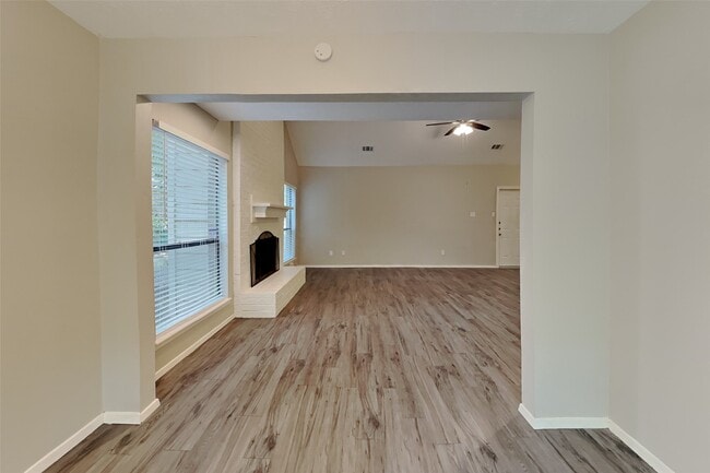 Building Photo - 2 River Birch Ln