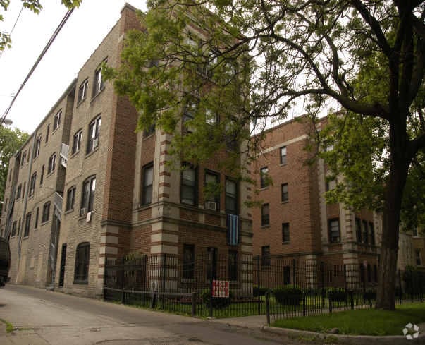 Building Photo - 6437 N Hamilton Ave
