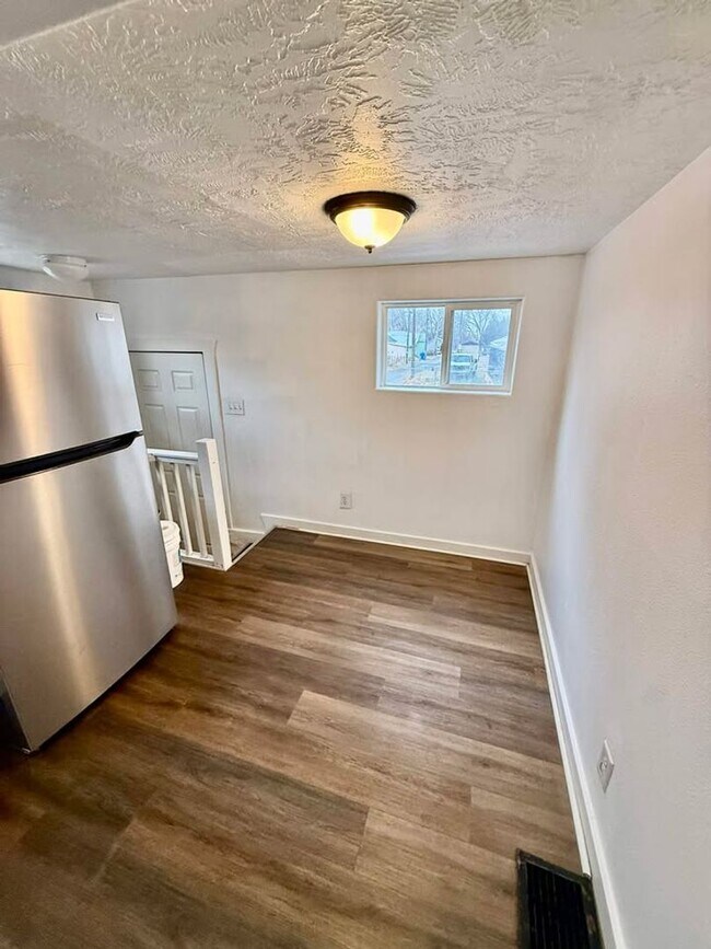 Foto del edificio - 624-628 W Benton