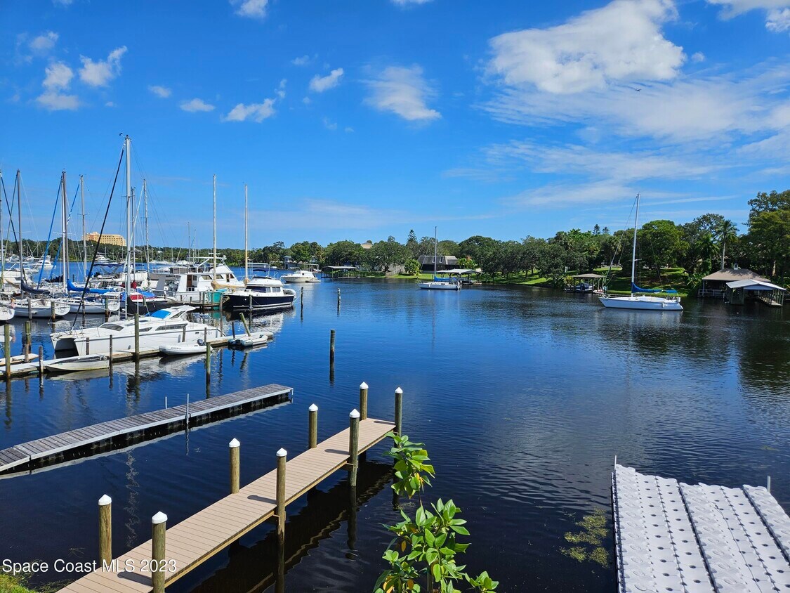 Foto principal - 933 Paddleboard Ct