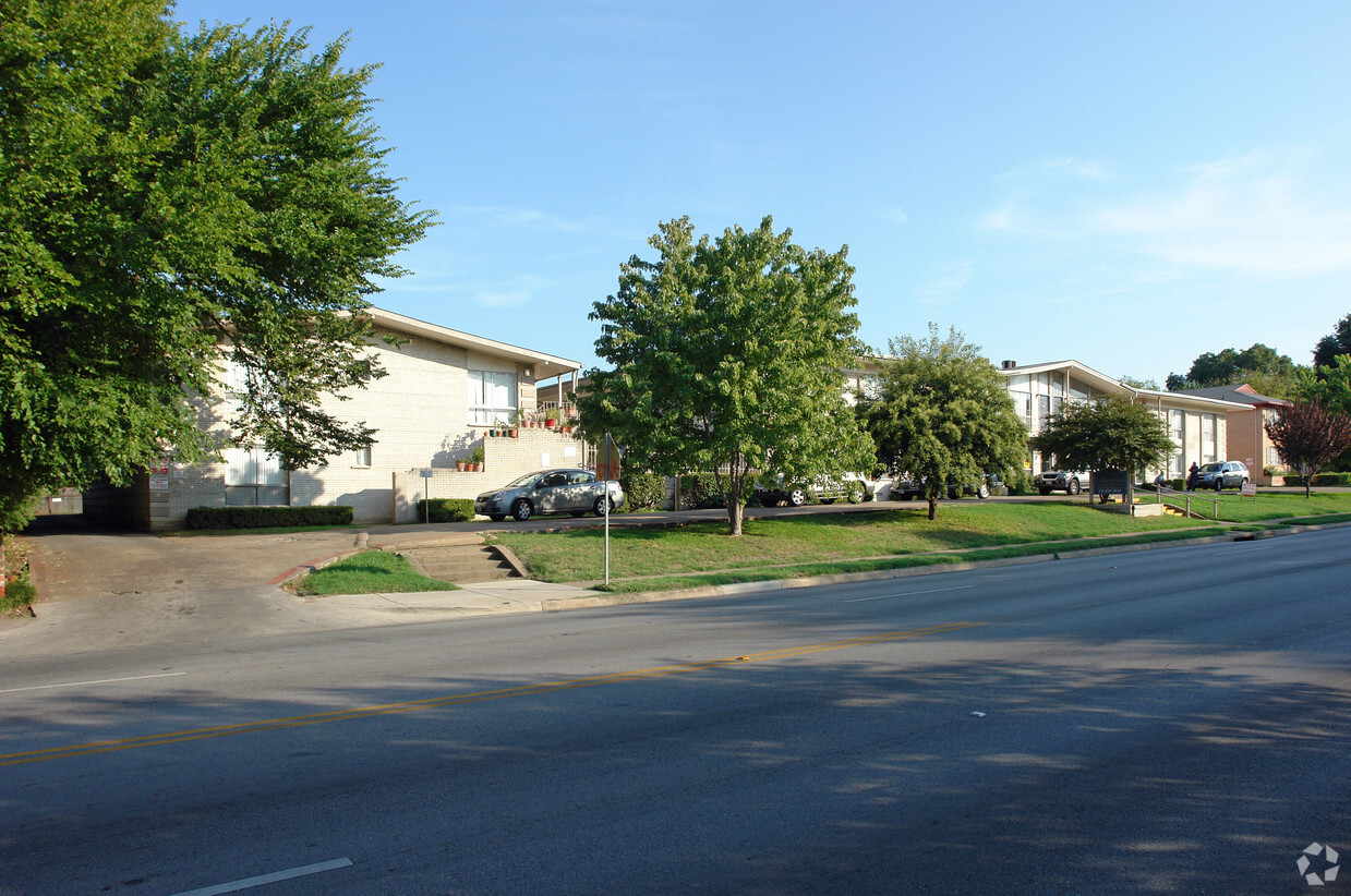 Foto del edificio - Lakewood Gardens