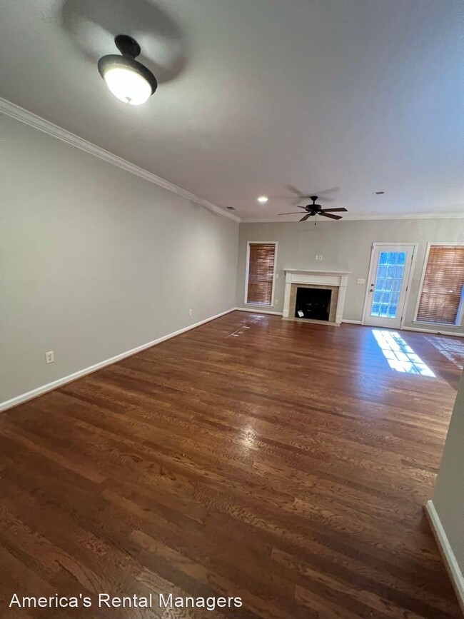 Building Photo - 3 br, 2.5 bath House - 328 Amber Lane
