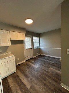 Foto del edificio - Now Leasing 2 bed 1 Bath Townhome North Columbus (Ambleside Commons)
