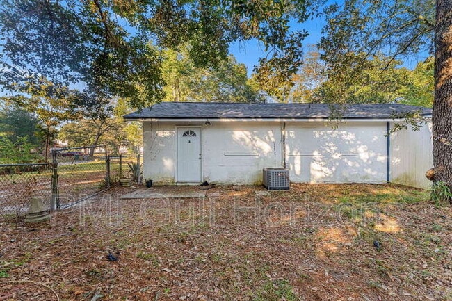 Building Photo - 620 Prichard Ave