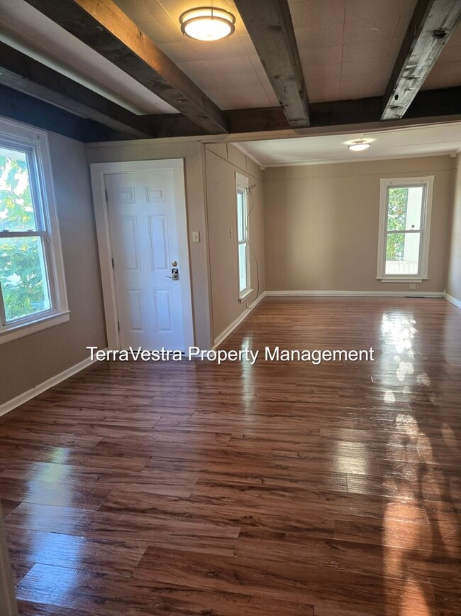 Building Photo - Single Family in Millville!