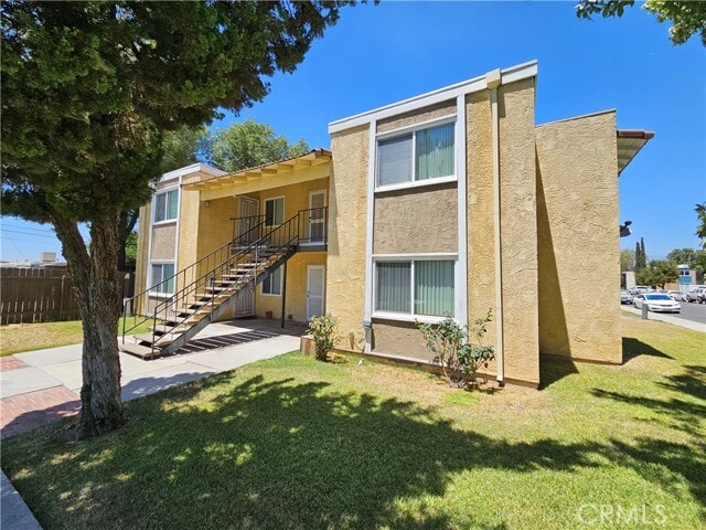 Building Photo - 10974 Rincon St