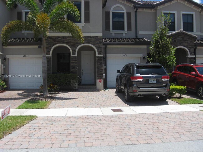Foto del edificio - 15070 SW 117th Way