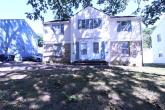 Building Photo - 7535 State Line Rd