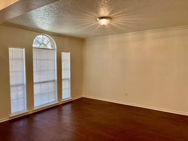 Foto del edificio - Nice Single Story Home in Crowley