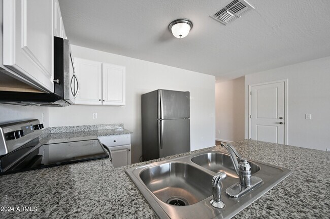 Foto del edificio - 183 Impala Pl