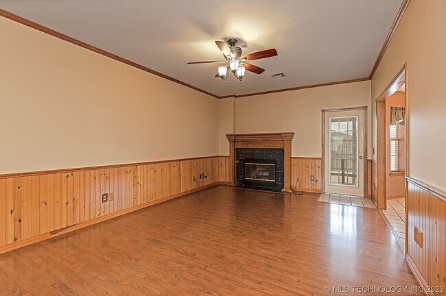 Foto del edificio - 12509 East 83rd St N