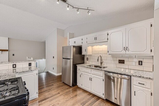 Foto del edificio - 891 Nez Perce Ct, Chanhassen, MN, 55317