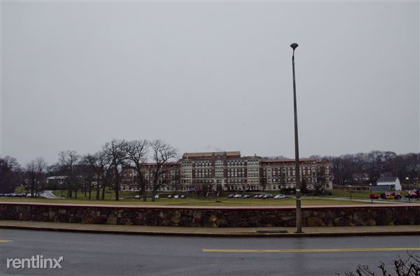 Building Photo - 7 Meadowbank Ave