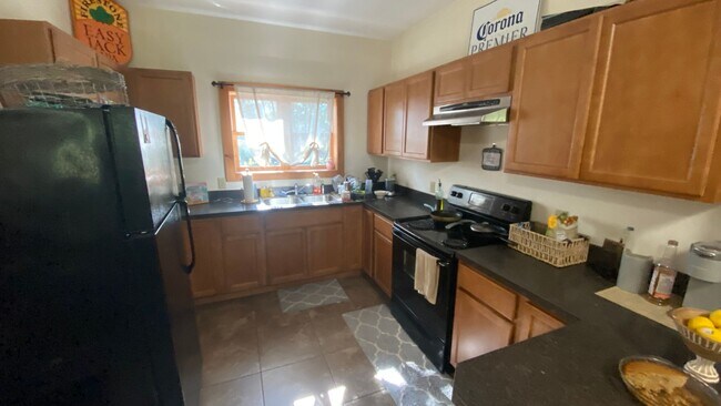 Foto del edificio - University Student Rental-Available for th...