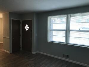 Building Photo - 3013 Pinewood Dr