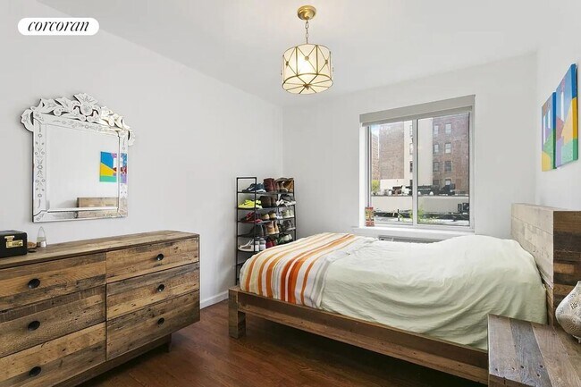 Foto del edificio - 753 E 5th St