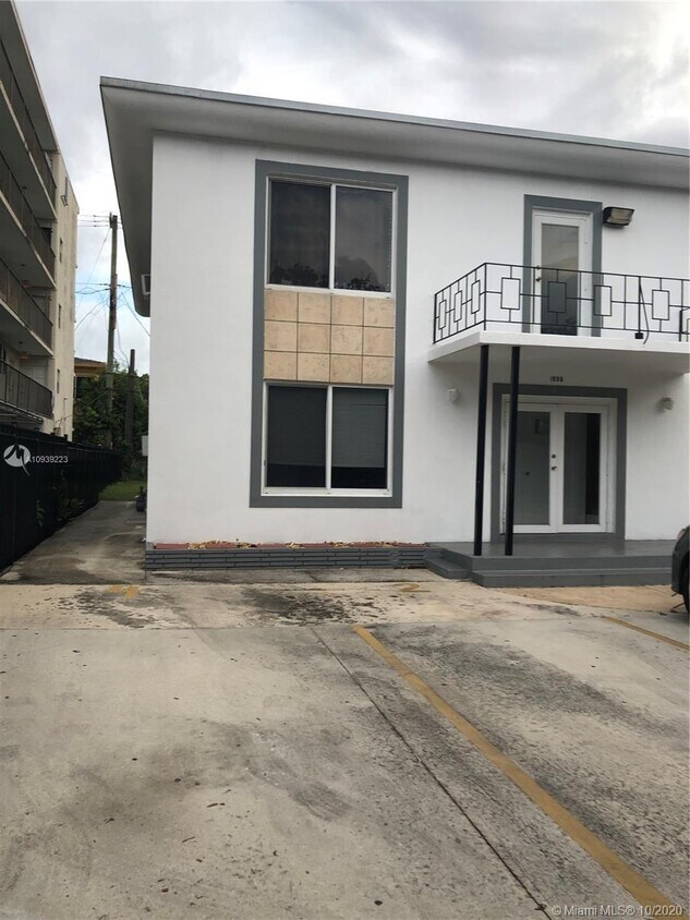 1000 Biarritz Dr Unit 4, Miami Beach, FL 33141 Apartment for Rent in