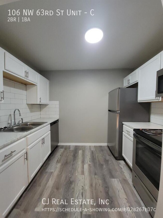Foto del edificio - 106 NW 63rd St